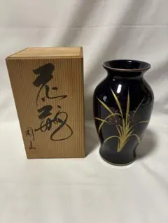 【新品】高級花瓶 周山 瑠璃金彩 蘭 共箱付き 有田焼のサムネイル