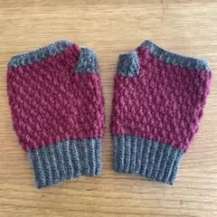 31ハンドメイド かぎ編み　アームカバー　ハンドウォーマー アームウォーマー手袋