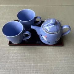 白うさぎ柄　ティーポット、マグカップセット　トレイ付き
