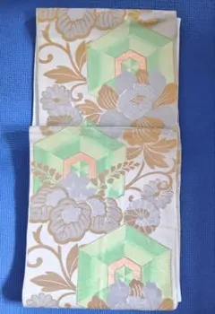 美しい幾何学模様の袋帯