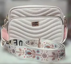 【美品】アイボリー キルティング ショルダーバッグ