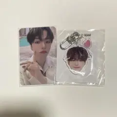 ジェヒョク 会場限定 C 顔アクキー 嬉