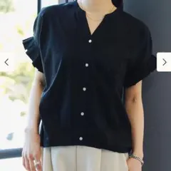 【新品タグ付き】BEAMS　HEART　スキッパーネックカットソー　黒のサムネイル