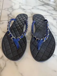 CHANEL チェーン トングサンダル ネイビーのサムネイル