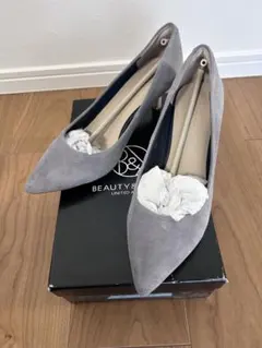 BEAUTY & YOUTH グレー スエード パンプス