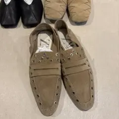 値下げ　ZARA 36 スタッズ ベージュ スエード ローファー