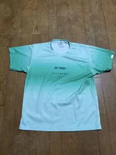 YONEX ボルトレイジTシャツ