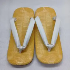 新品未使用　白鼻緒ビニールサイズ:L　合成皮革草履