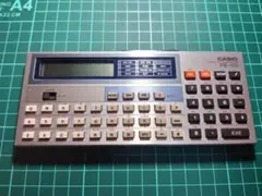 CASIO PB-100 計算機本体 (ジャンク裏蓋ネジなし1箇所電池漏れあり)のサムネイル
