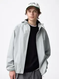 GUライトグレー フード付きナイロンジャケット Sサイズ