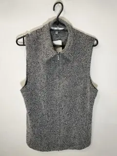 新品タグ付　ジップアップベスト グレー Mサイズ