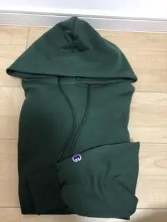 チャンピオン　ダークグリーン フード付きスウェットパーカー