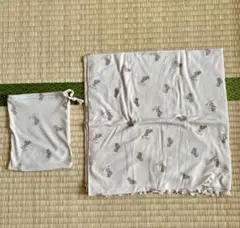 動物柄授乳ケープ・収納袋付き　西松屋
