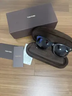 TOM FORD サングラス TF211 べっ甲柄　ユニセックスのサムネイル