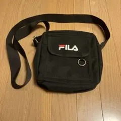 FILA ショルダーバッグ ブラック メッシュポケット付