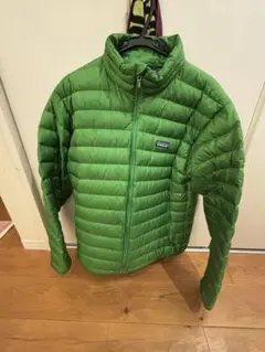 グリーン ダウンジャケット