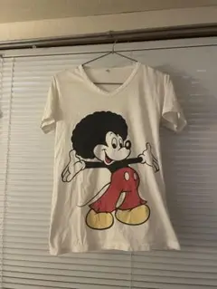 ミッキーキャラクター VネックTシャツ