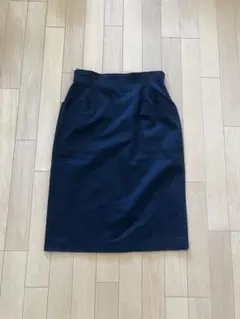 綿100%黒タイトスカート