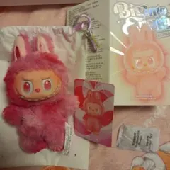 ラブブ Big into Energy ぬいぐるみキーホルダー