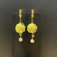 水引イエロー花型イヤリング
