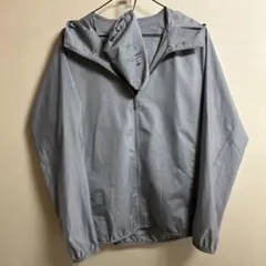 UNIQLO ユニクロ　ポケッタブルUVカットパーカー　ライトグレー　Sサイズ