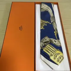 FENDI ラッピー シルクスカーフ フラワー柄 青 ツイリー - メルカリ