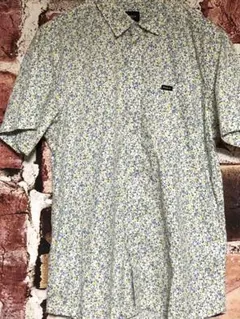 RVCA ルーカ　柄シャツ　花柄　Mサイズのサムネイル