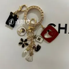CHANEL ホリデー チャーム雪の結晶 ❄トリプルリボンチャーム
