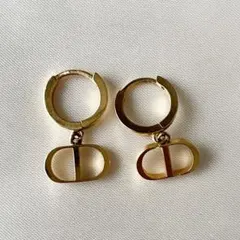 Dior Petit CD ピアス