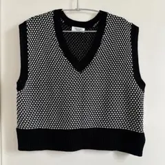 Té chichi ニットベスト フリーサイズ ブラック・ホワイト