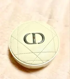 Diorスキンフォーエヴァークッションパウダー