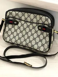 GUCCI オールドグッチ　GG柄　シェリーライン　ショルダーバッグ　男女兼用のサムネイル