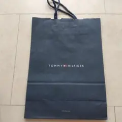 TOMMY HILFIGER ショッピングバッグ 黒