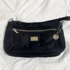 courreges クレージュ ナイロン ロゴ ショルダーバッグ 黒 紐無しのサムネイル