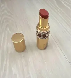 イヴ・サンローラン ルージュ ヴォリュプテ シャイン No.83