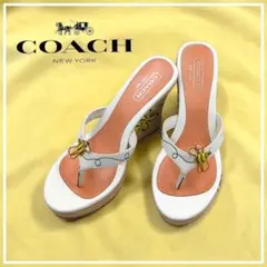 可愛い✨️COACH 　ホワイト 蜂の刺繍 　 ヒールサンダル　ヴィンテージ