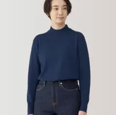 ハイネックニット