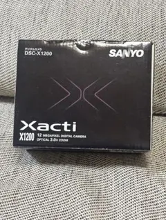SANYO Xacti DSC-X1200 本体 レッドのサムネイル