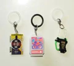 仮面ライダーエグゼイド イニシャルキーホルダー 2点セット - メルカリ
