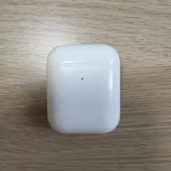 AirPods　第二世代　両耳　ケース付のサムネイル