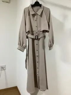 ご*ん様 未使用品　アイボリーベージュ ワンピース ベルト付き 長袖　フリーサイ
