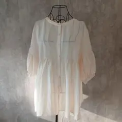 ホワイト バルーンスリーブ シャツ