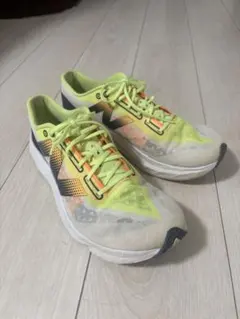 New Balance FUELCELL 27.5