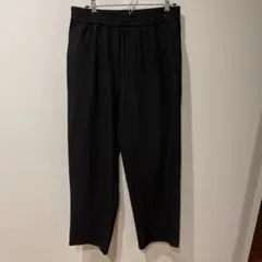 ユニクロC イージーワイドテーパードパンツ ブラック