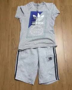 adidas セットアップ Tシャツ ハーフパンツのサムネイル