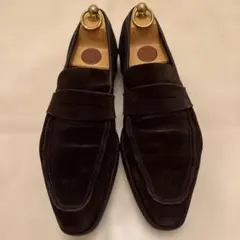 Crocket Jones × Trading Postのスウェード製スリッポン