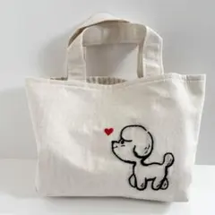 トートバッグ　犬の刺繍