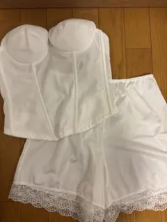 ビアンジュ　ブライダルインナー上下セット　D65・M