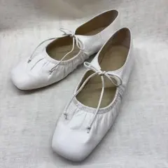 【箱付美品】オデットエオディール　ギャザー　バレエ　フラット 白 24.5