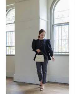 bluelea ブルレア　Puff sleeve blouseのサムネイル